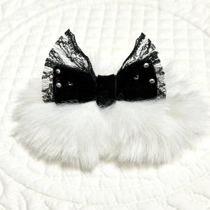 画像1: ３Dリボン・白エコファー×黒レース×スワロフスキーラインストーン付黒ベルベット（ＪＤバレッタ）