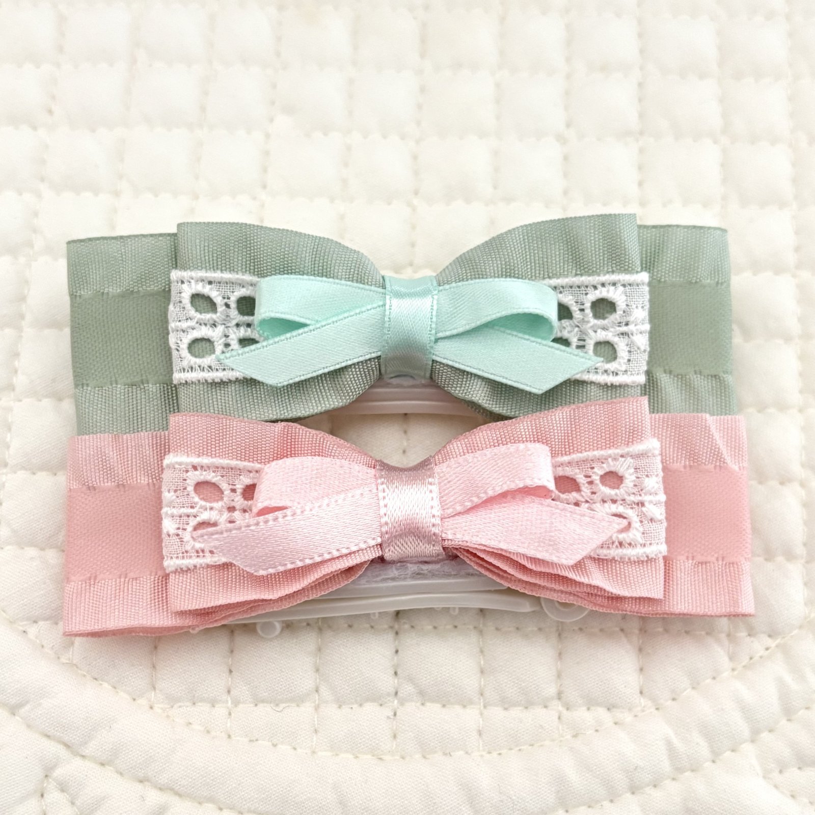 画像: トリプルリボン・ピーチピンクサイドフリルサテン×白レース×ピーチピンクサテン（ＪＤバレッタ）