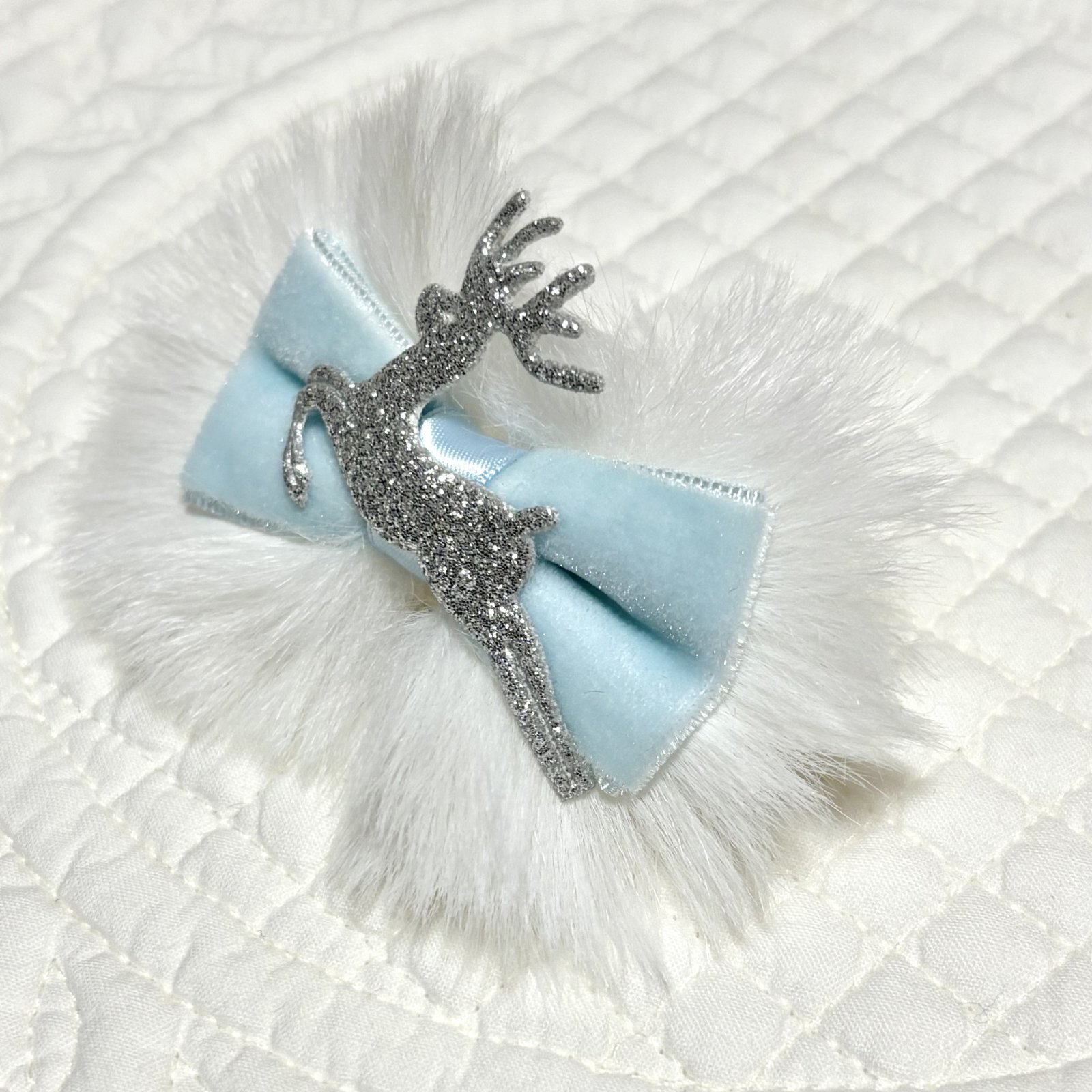 画像: Ｗリボン・白エコファーリボン×水色ベルベット&シルバーラメトナカイ（ＪＤバレッタ）