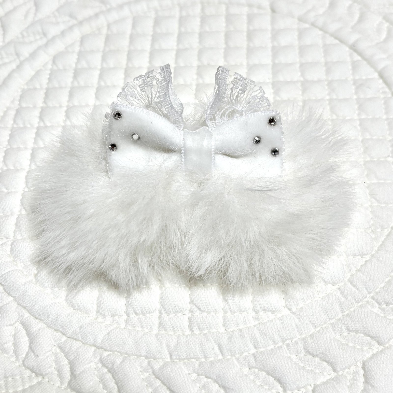 画像1: ３Dリボン・白エコファー×白レース×白スワロフスキーラインストーン付ベルベット（ＪＤバレッタ）