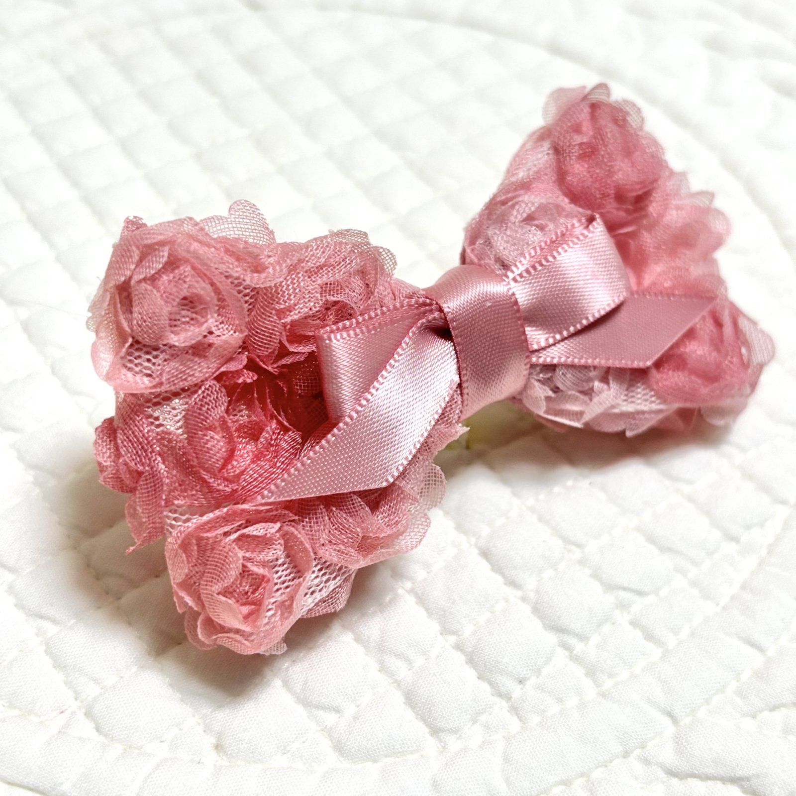 画像: ピンクグラデーション薔薇リボン＆くすみぴんくサテン・Ｌサイズ（JDバレッタ）